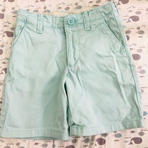 Gap short- 5 years size